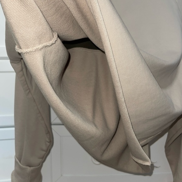 NATURAL LIFE - Slightly Cropped Sweatshirt - Picture 6 of 8